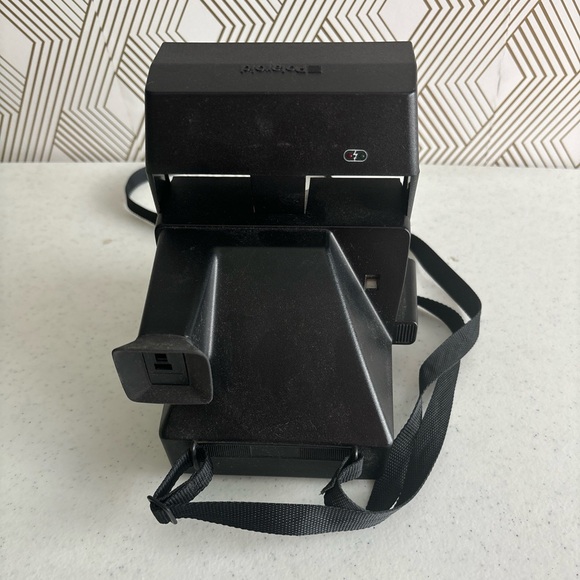 Vintage Polaroid Sun 600 LMS Instant Film Camera - Picture 3 of 9